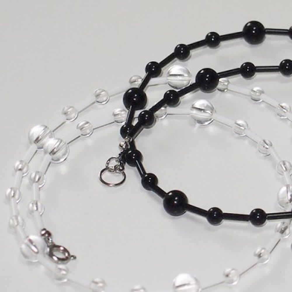 Blkox_Rocs_N Black Onyx and White Quartz Raw Stone Bead Necklace