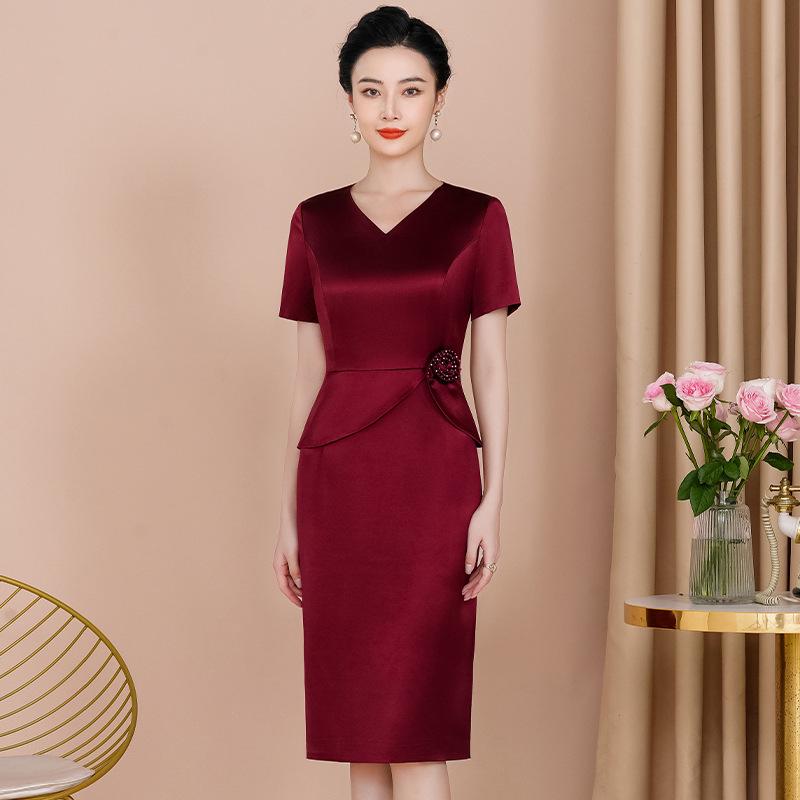 Elegant Autumn V-Neck Slimming Acetate Dress for Moms