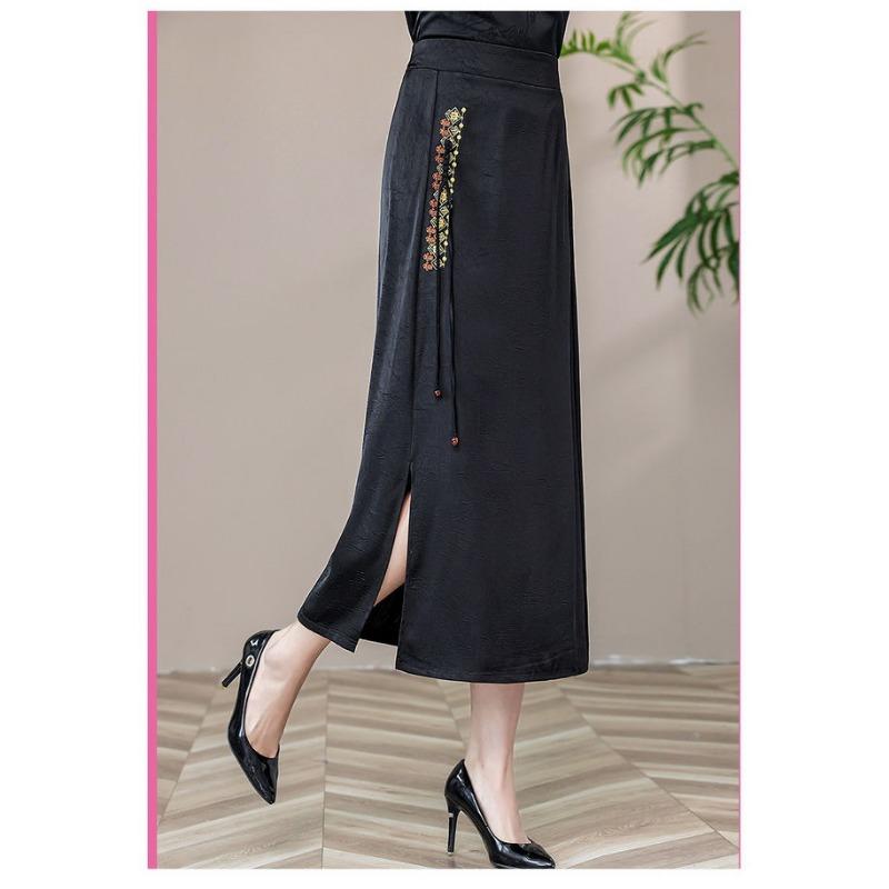 Retro chiński styl Spódnica Cheongsam z wysokim stanem Letnia moda i wszechstronna Chińska żakardowa haftowana spódnica z rozcięciem