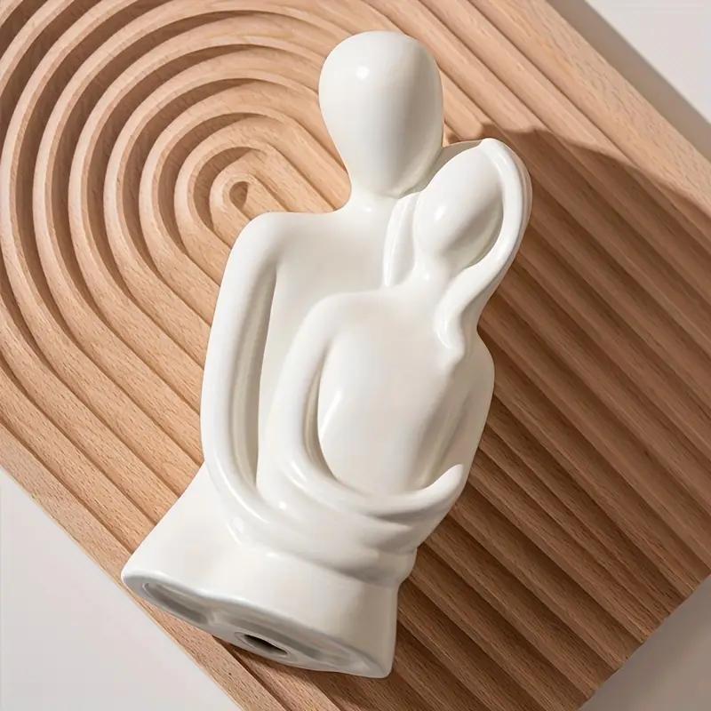 Nordische minimalistische Skulptur für Paare Liebhaber umarmende Figur mattierte Keramikstatue reinweiße graue Statue Hochzeitsgeschenk