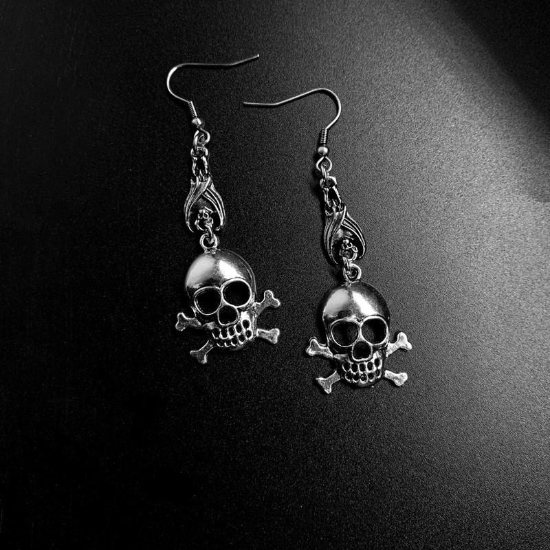 Charm Retro Punk Sliver Color Hollowed-out Heart Rose Flower Dangle Earrings for Women Gothic Hallowmas Jewelry Accessories Gift