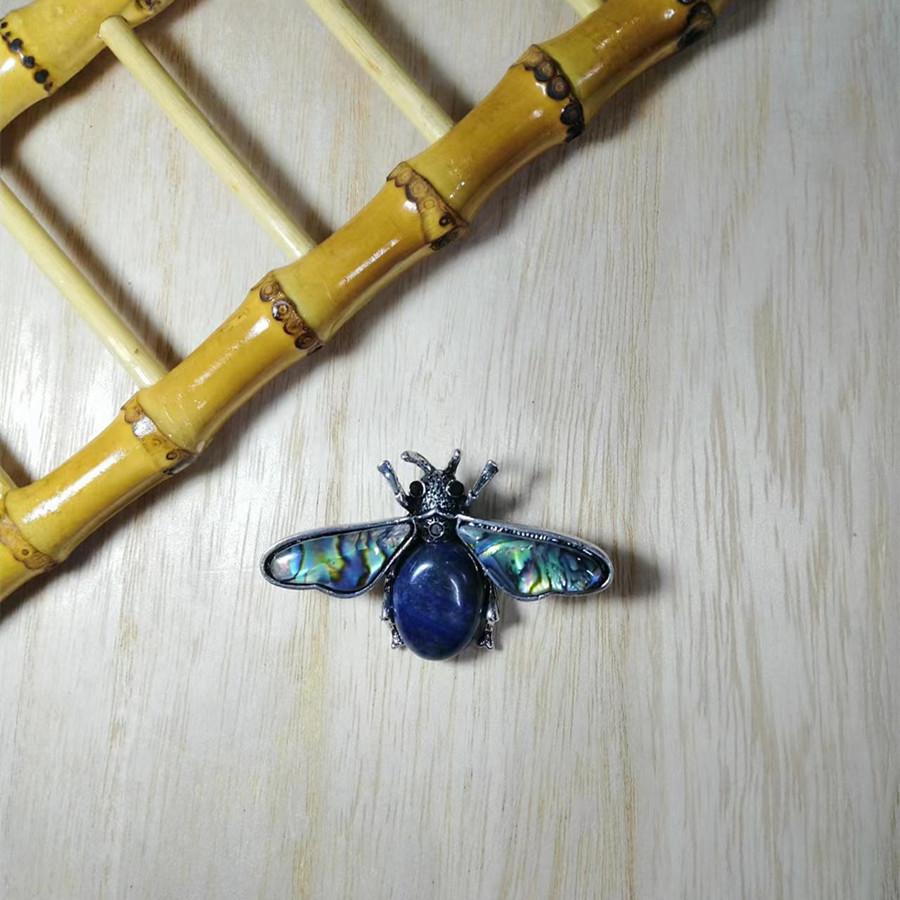 Shell Embedded Butterfly Brooch Pin Pendant With Fashionable Purple Crystal For Women And Men