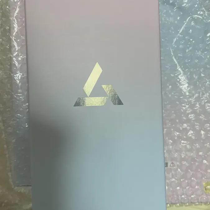 

(нераспечатанный) Семнадцать 10-летний юбилейный лайтстик Carat Bong