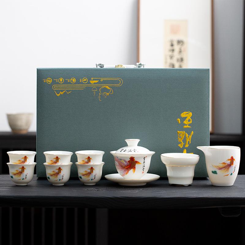 The company's annual meeting opens with gifts, Dehua suet jade porcelain tea set, and a complete set of boutique gift boxes will be sent to customers.