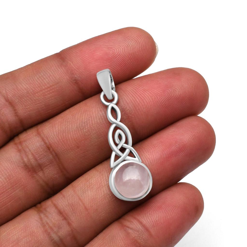 Naturlig Rosenkvarts 10mm Rund Ädelsten Keltisk Knut Triquetra Hänge 925 Sterlingsilver Hänge För Kvinnor & Flickor