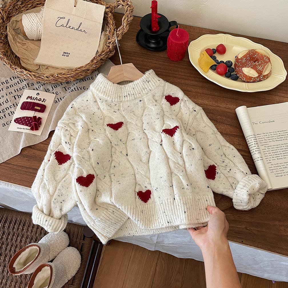 Girls winter red thickened love knitted sweater 2026 winter new baby girl Korean version foreign style pullover sweater
