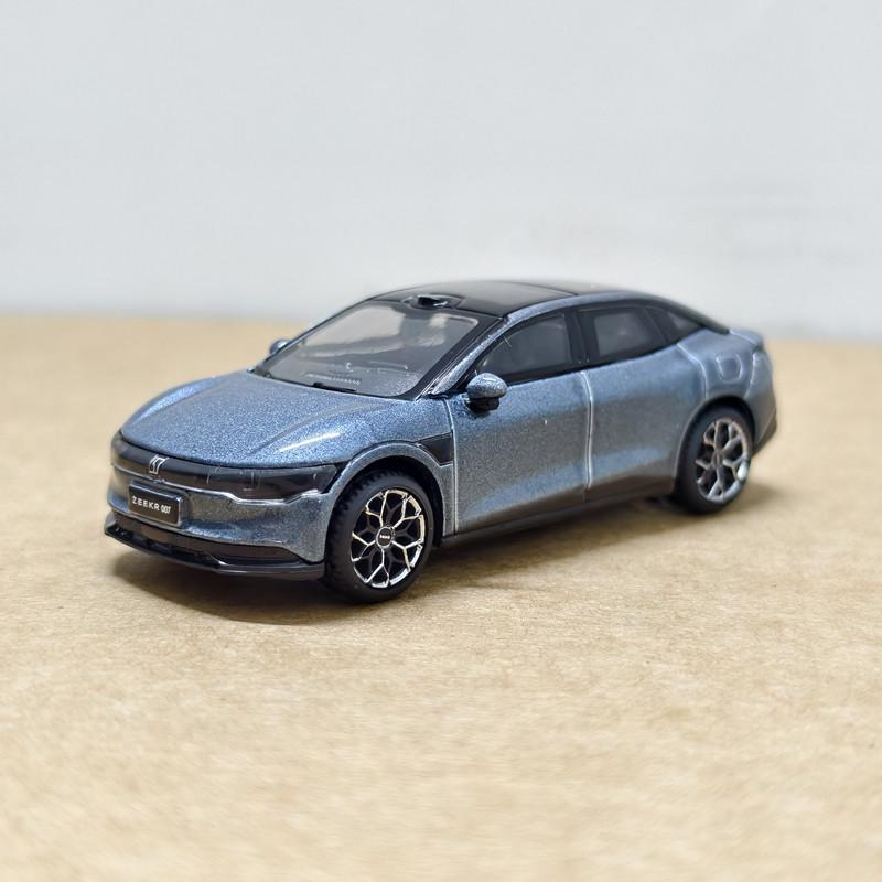 Diecast 1:64 Scale Kagero 007 Geely Alloy Car Model