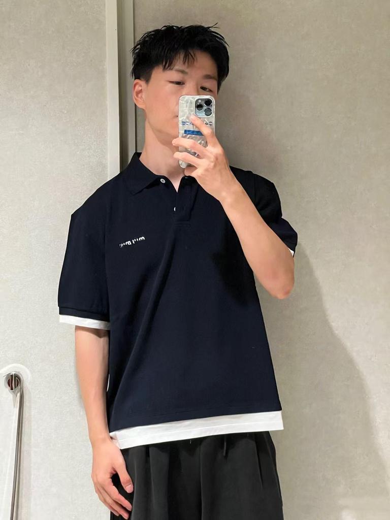 Miu Style Unisex Colorblock Poloshirt mit kurzen Ärmeln und Zwei-Knopf-Design