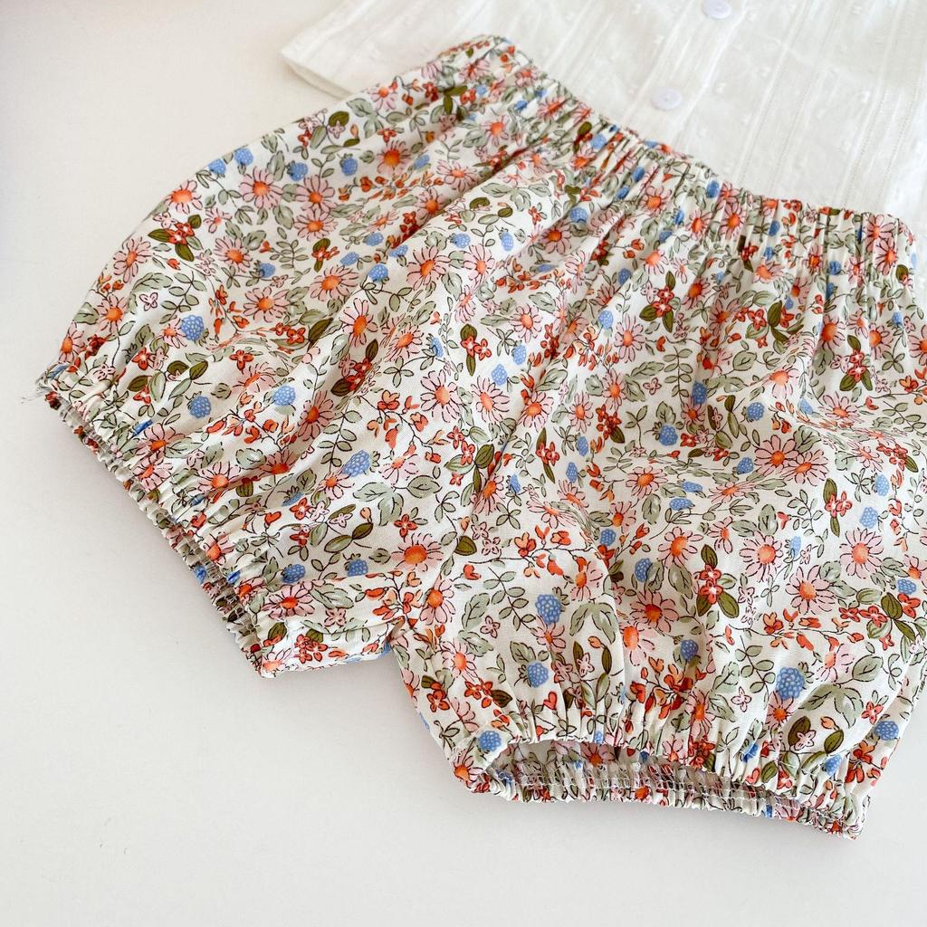 2025 Sommer Baby Mädchen Puffärmel Knopf Top & Blumenmuster Shorts Set