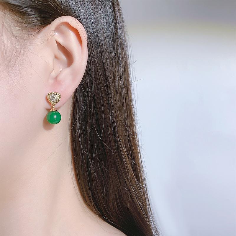 Autumn and winter new simple retro stud earrings S925 silver needle green chalcedony beads light luxury high-end earrings women's