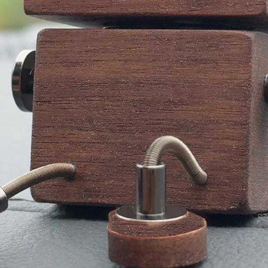 Car Aromatherapy Handmade Wooden Doll Long-Lasting Aromatherapy Essential Oil Diffuser Shaking Feet Car Dashboard Decoration