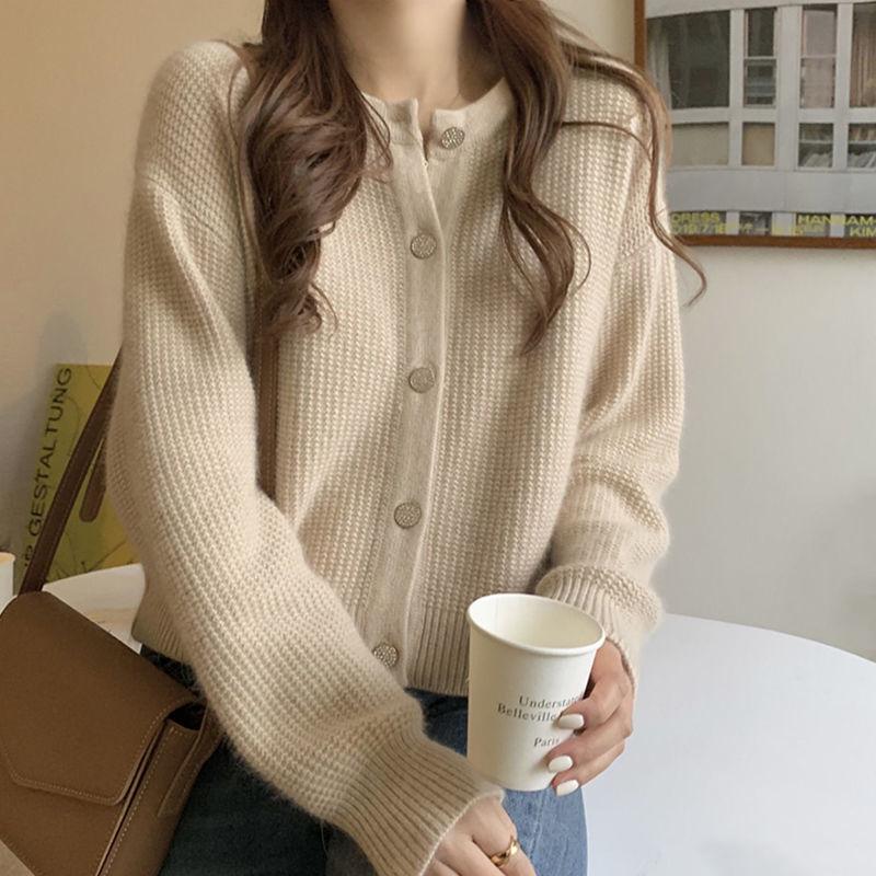 Spring Retro Petite Knitted Cardigan – Women's Short Round Neck Sweater with Hong Kong Style
