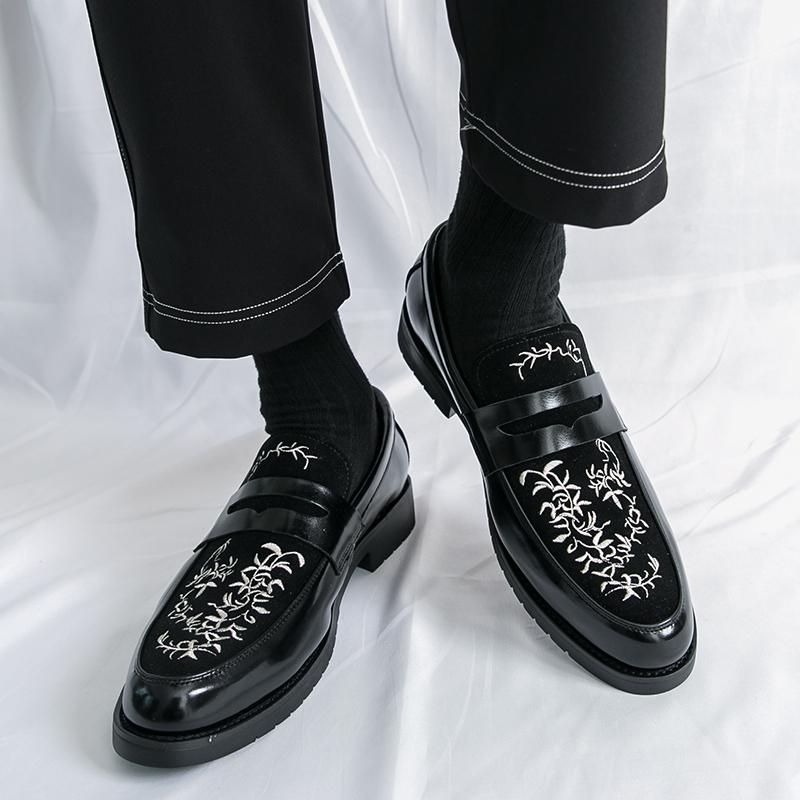 Fashion Fashionable Embroidered Leather Loafers Men's Korean Style Trendy Comfort Slip-on Shoes Brand Mens Business Low Cut Casual Shoes