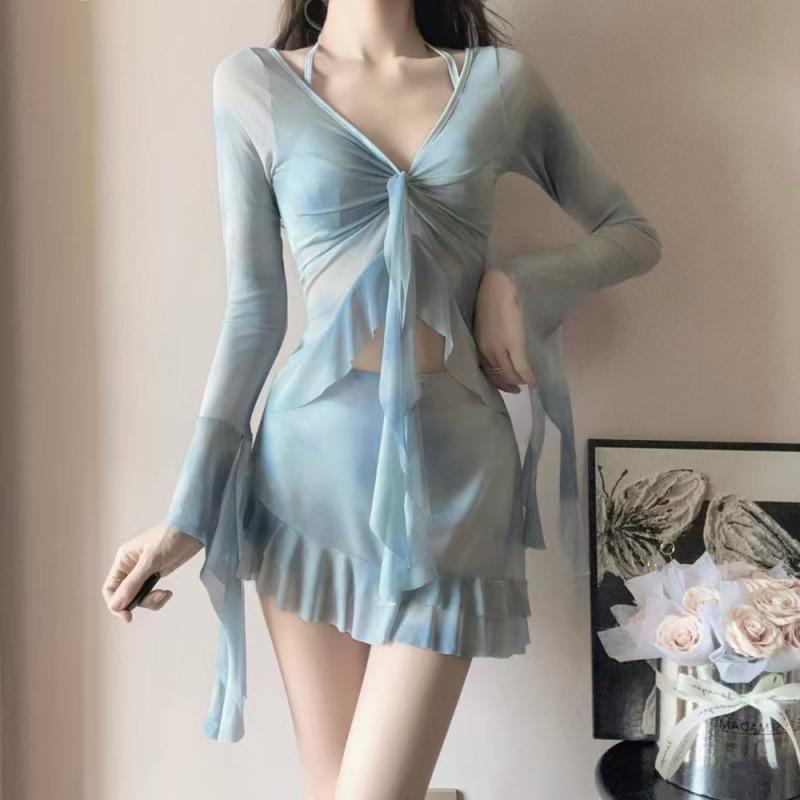 

Princess on the run swimsuit explosion bikini four-piece sexy long-sleeved blouse beautiful hot spring M