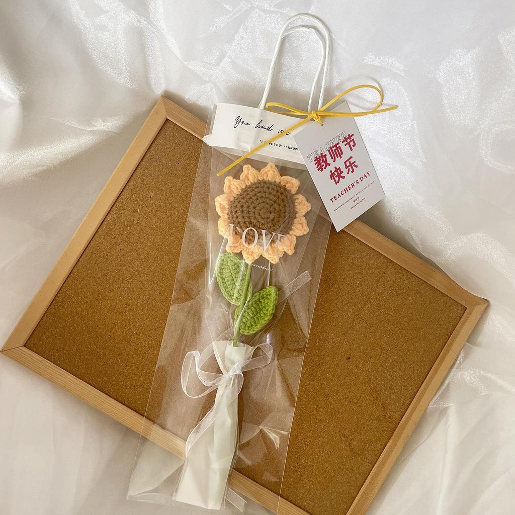 Handmade Knitted Sunflower Yarn Bouquet - Creative Artificial Flowers for Teacher's Day Gift