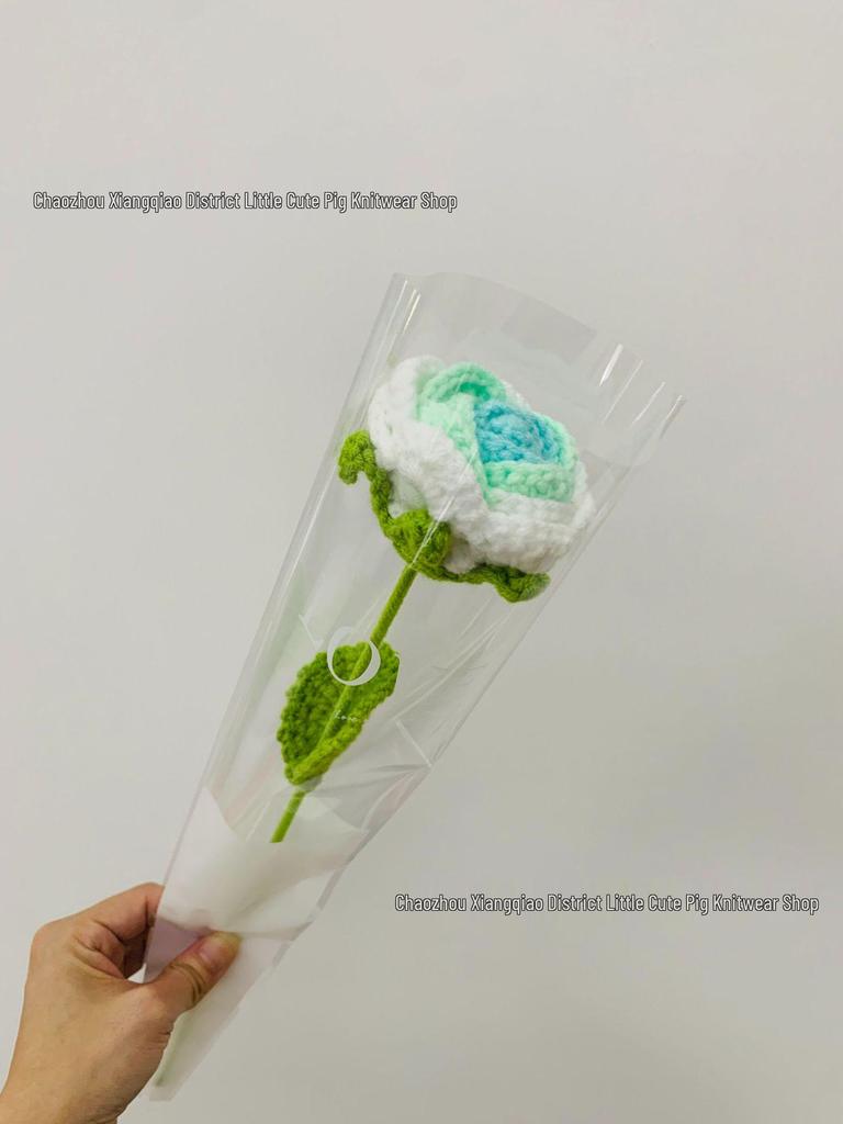 Hand-Knitted Gradient Rose Crochet Bouquet - Preserved Artificial Flowers Valentine's Gift