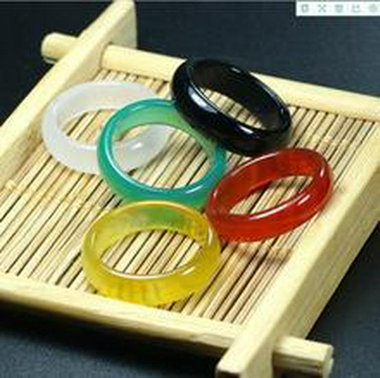 Chalcedony Green Jade Agate Thumb Ring - Unisex Couple Style чёрный