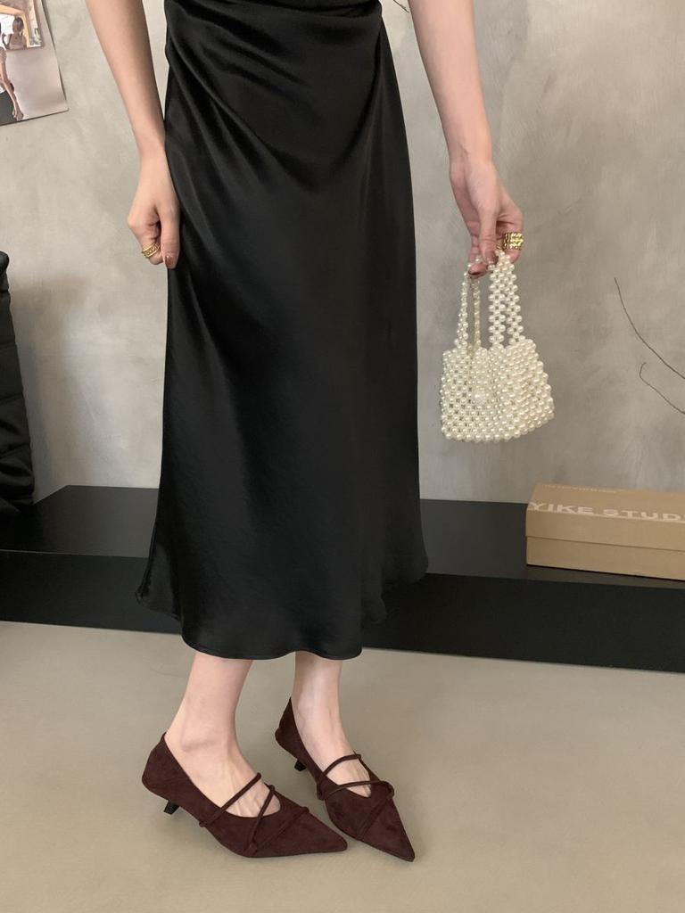 Französische Retro-Wildleder spitze Zehen dünner Absatz Mary Jane Einzelne Schuhe Damen 2025 Frühling neue Pendler Kitten- und Abendschuhe