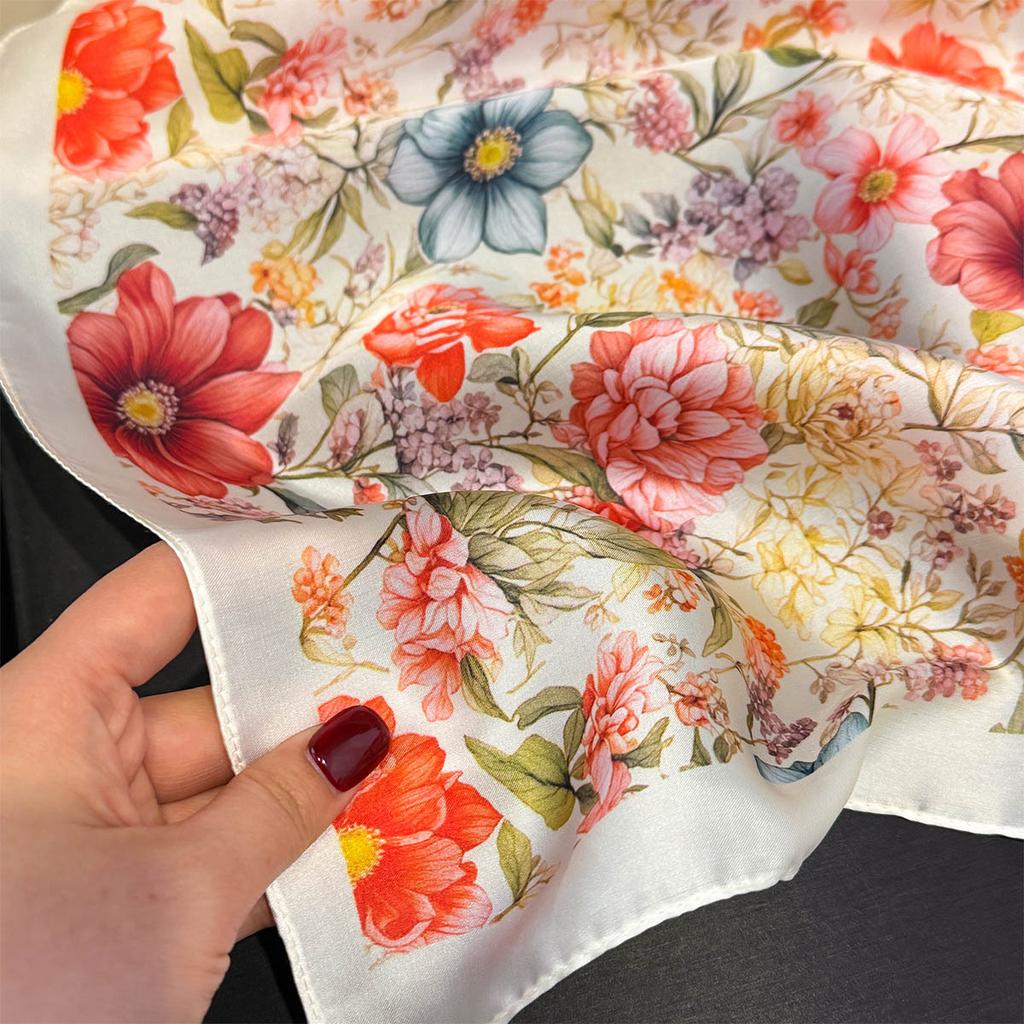 Spring and summer new plant and flower printing large square scarf women's retro style versatile outer decorative silk scarf scarf scarf