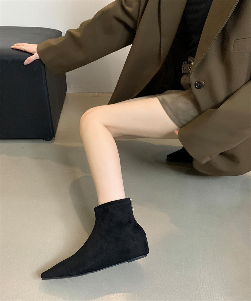 Niche design inner slope small short boots women's spring 2025 thin boots square head rear zipper French and ankle boots