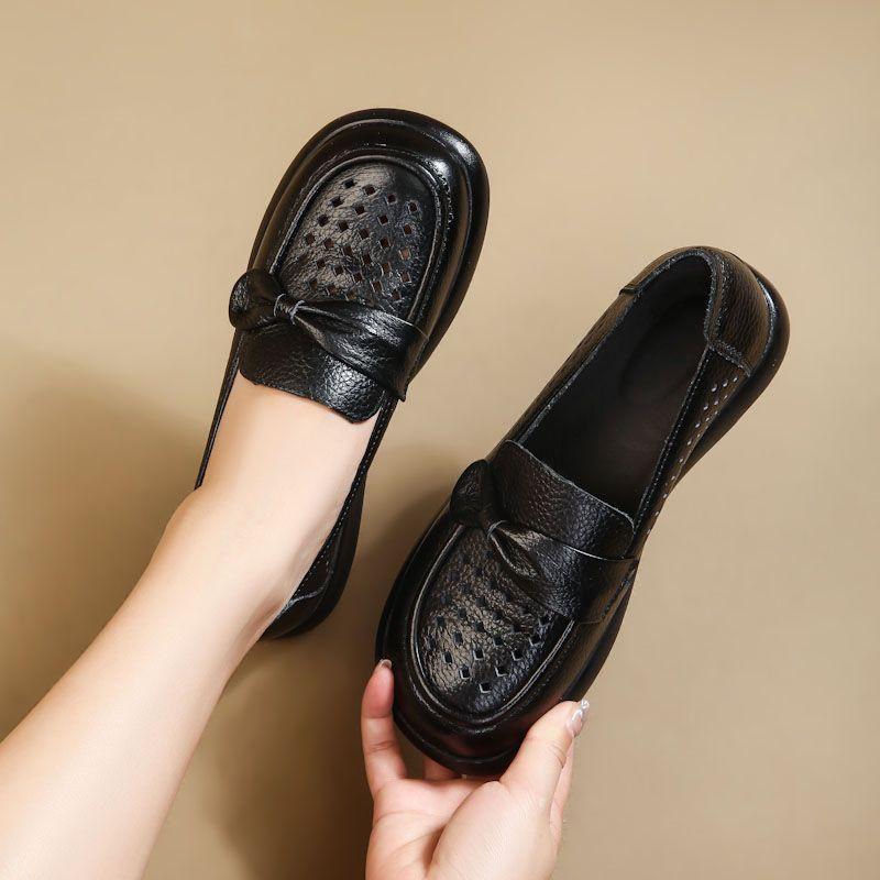 Summer Hollowed Out Soft Leather Shoes, Comfortable Soft Leather Surface, Soft Sole, Flat Bottomed Women's Leather Sandals