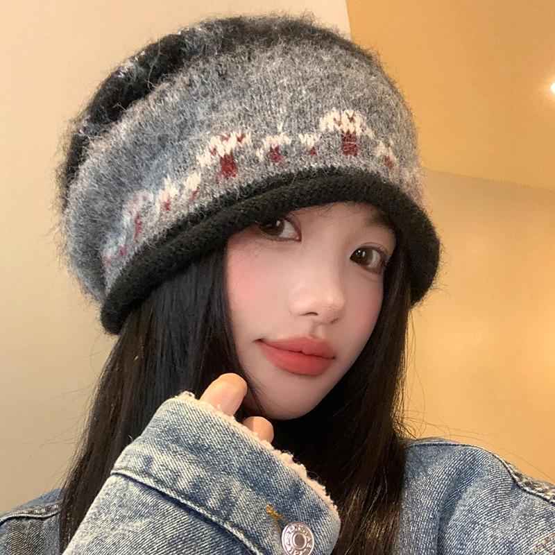 1pc Fair Island Wind Curled Edge Stacked Hat for Women's Autumn and Winter Retro Lazy Style,Warm Ear Protection Baotou Hat