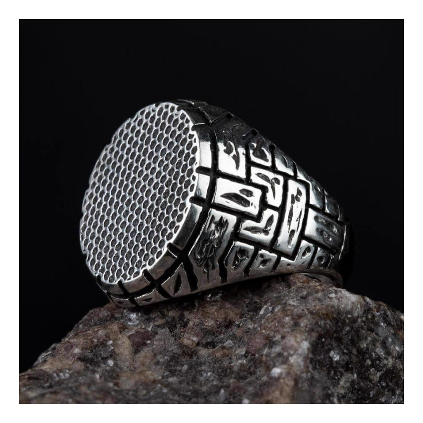 

Овальное мужское кольцо специального дизайна из стерлингового серебра 925 пробы