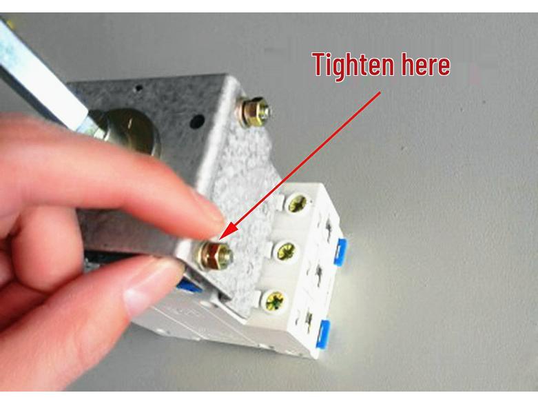 Explosion-Proof Mini Circuit Breaker DZ47S IC65EA9 NXB-63 with Manual Rotary Handle
