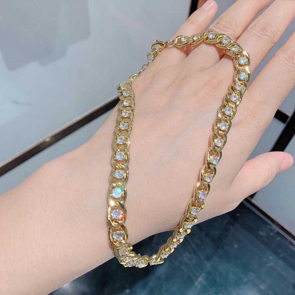 Light Luxury Temperament Necklace Trendy Neck Jewelry Set Cold Wind Design Metal Color Collarbone Chain Women