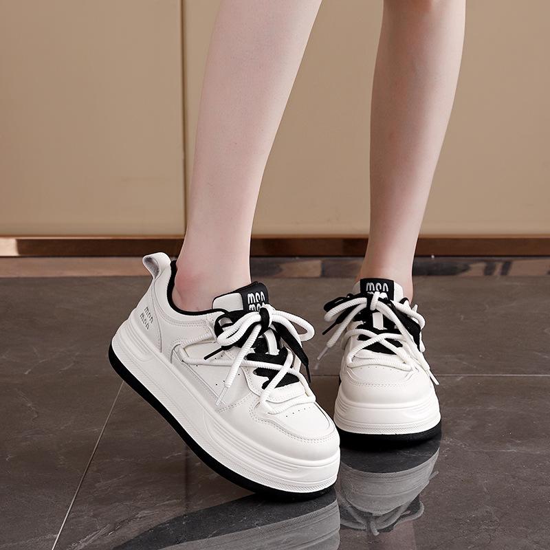 2025 little white shoes children's spring new Korean version ins female students leisure sports versatile board shoes street auction Y8623