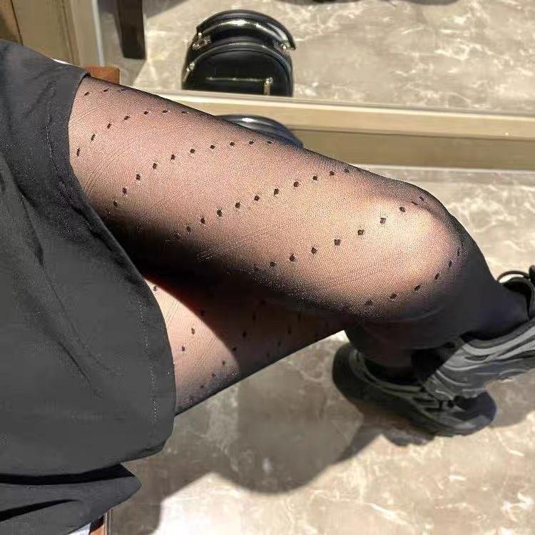 

Черные чулки в диагональный горошек для женщин, тонкие, модные, сексуальные жаккардовые носки в горошек, летние колготки для ношения под одеждой One Size