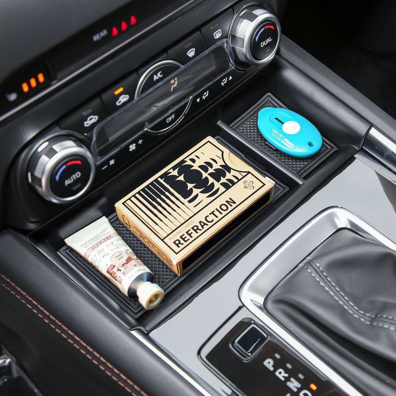 Scatola portaoggetti per console centrale per Mazda CX5 CX-5 2024 Vassoio organizer anteriore per console centrale Accessori in ABS Scatola per auto ert