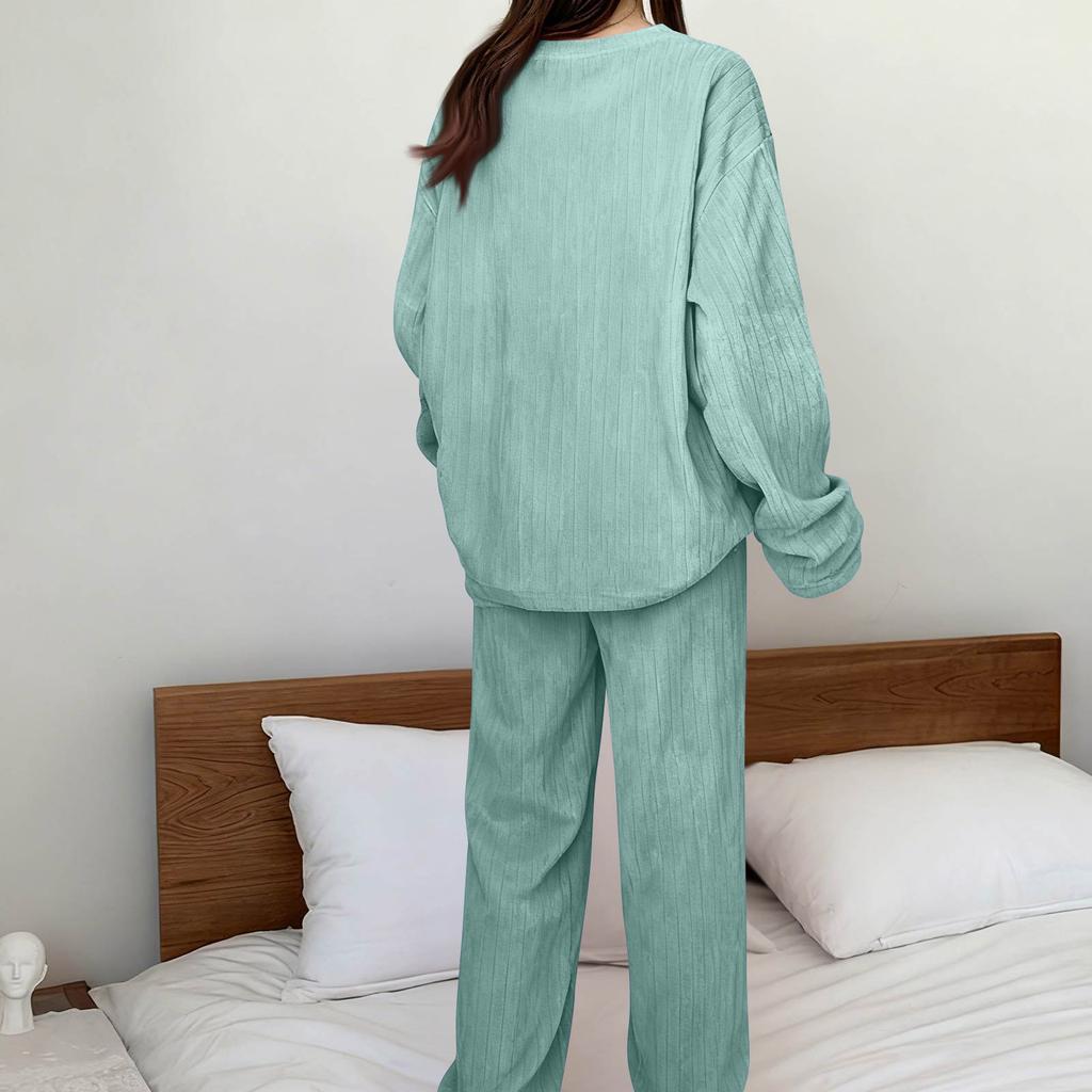 Women's Plush Fleece Lounge Pajama Set Soft Warm Casual Sleepwear Two Piece Long Sleeve Top and Pants Comfortable Fit