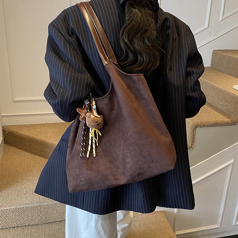 Suede Bag Women's Large Capacity 2025 New Autumn and Winter Versatile Simple Retro Shoulder Bag Commuter Tote Bag