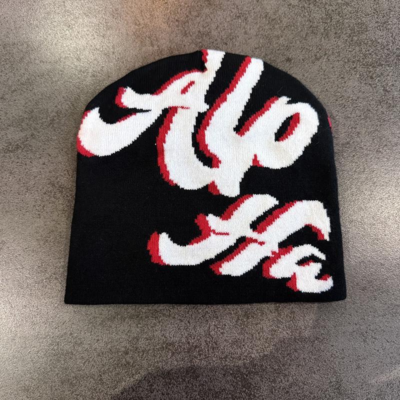 

Fall And Winter Acrylic Knit Hat With Functional Warmth And Trendy Design червоний