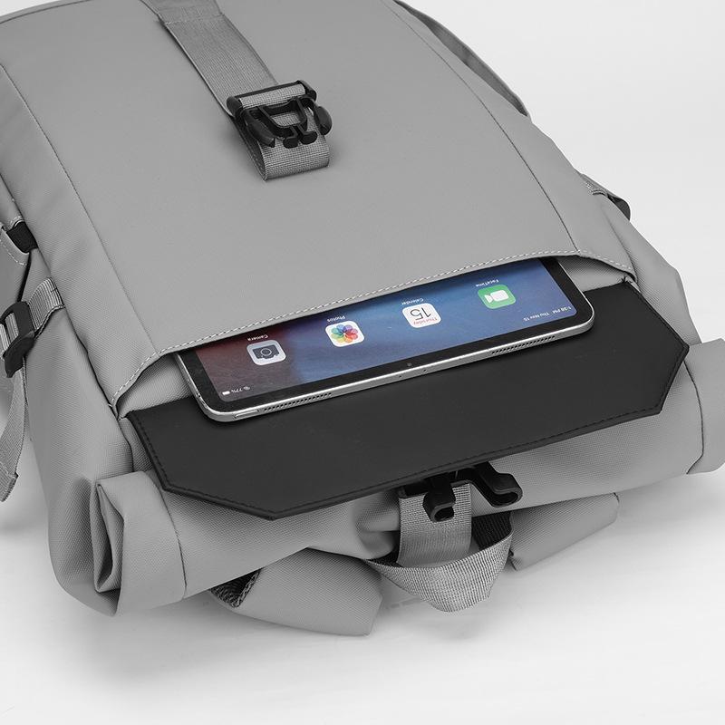 Herren Rucksack mit großem Fassungsvermögen, Rollverschluss, wasserabweisend, für Pendler, für Reisen & Outdoor-Nutzung