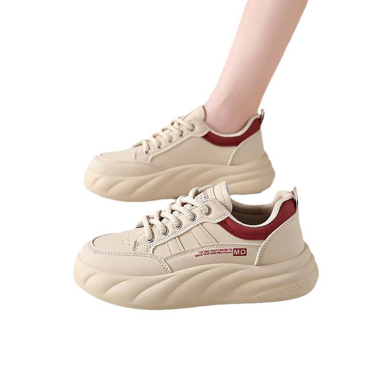 Sneakers Women's 2024 New Autumn Soft Sole Stepping On Shit Feeling Casual Little White Shoes Versatile Fashion Ins Trendy Shoes Niche