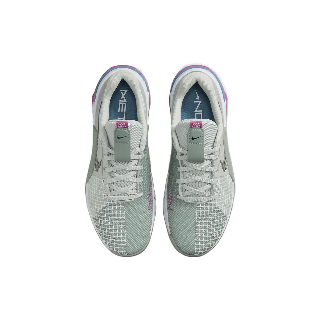 Nike Metcon 8 Mica Green Dámské tenisky Světle stříbrná Kosmická fuchsiová Černá DO9327-004