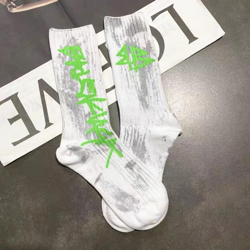 

Европейский стиль Инфлюенсер Граффити До середины икры Модные Уличные Носки для Женщин One Size белый/зелёный