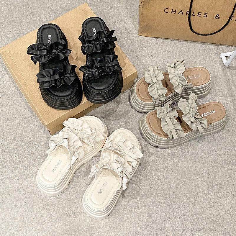 2025 New Niche Design Pleated Lace Thick Bottom One-word Drag Cool Slippers for Summer Wear