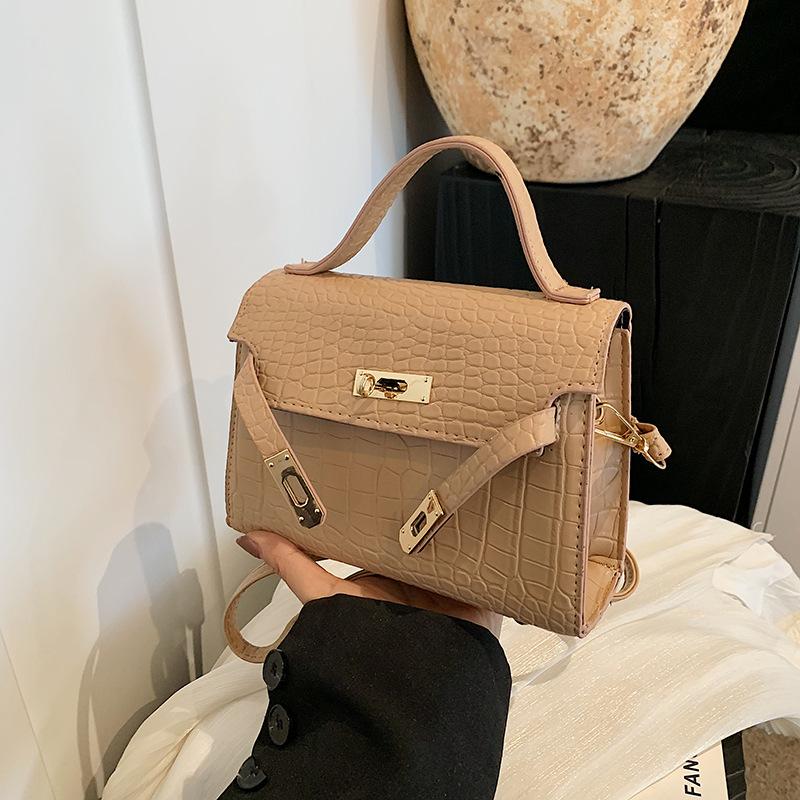 French Niche Design Stone Pattern Bag Women's 2024 Spring New Texture Handbag Retro Fashion Messenger Bag