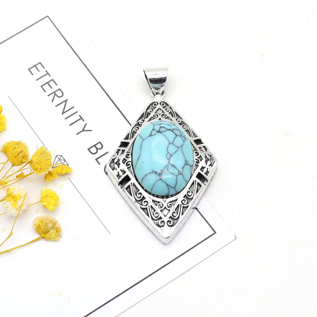 1 Stück, Reiki Heilkristall Anhänger, Europäischer und Amerikanischer Stil Handgefertigt Rhombus Naturstein Quarz Amethyst Edelstein Charms zur Schmuckherstellung DIY