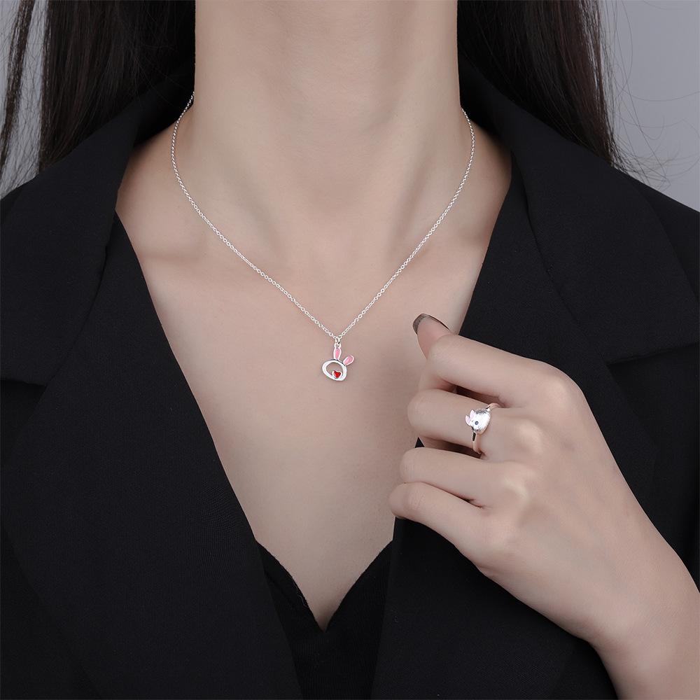 Epoxy Heart Cutout Rabbit Necklace - Cute Design