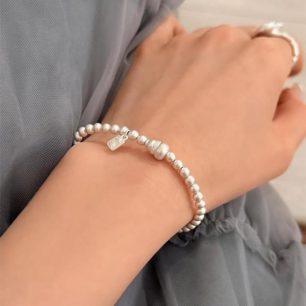 Women's Matte Glass Beads Span Minimalist Ball Bracelet