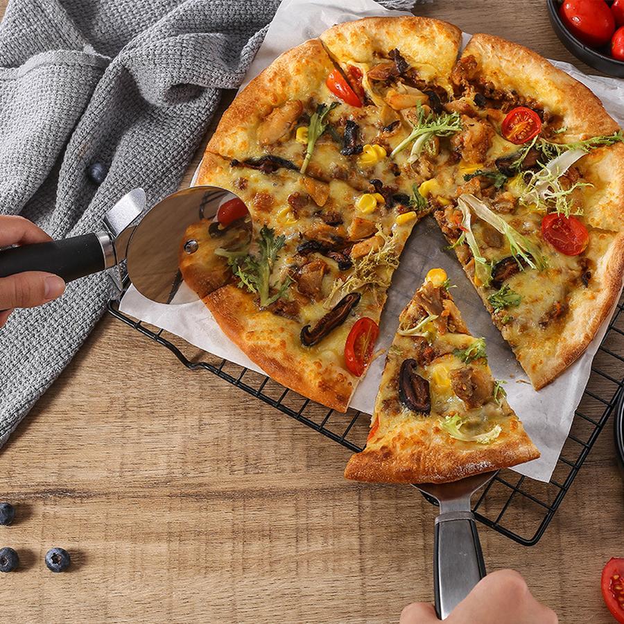 Pizza-Rad & Schieber-Set aus Edelstahl - 2-teilig mit Einzelrad & Spatel - Küchenwerkzeug