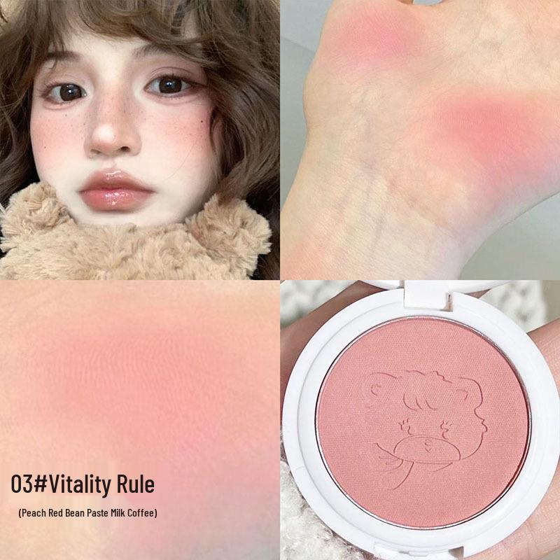 

TSOI Latte Bear Монохромные румяна Натуральный Легко наносимый макияж Универсальный Высокопигментированный Энергичная девушка.