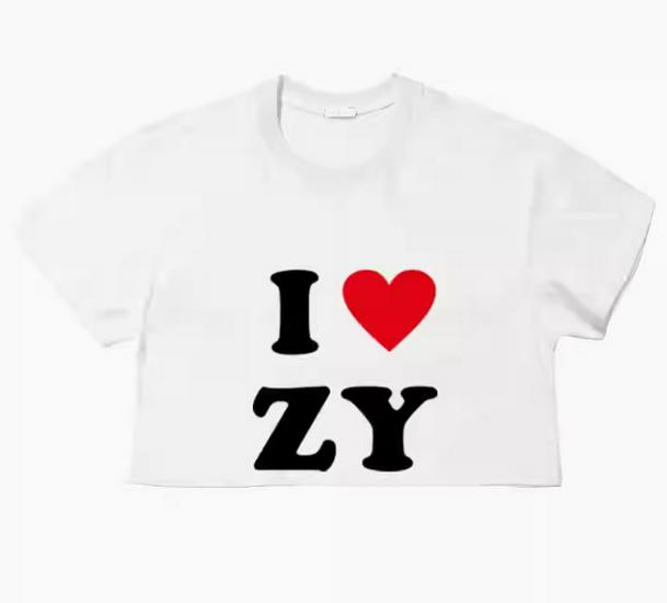 

Футболка с принтом сердец к 6-летию ITZY - Стиль Йеджи, Чхве, Джису, Шин, Рюджин, Юны S