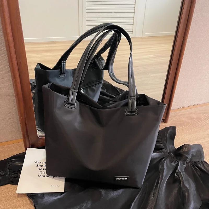 Fashion Zipper Nylon Simple Solid Concise Women's Tote Bag   Versatile High Beauty Designer Lightweight Shoulder Bag