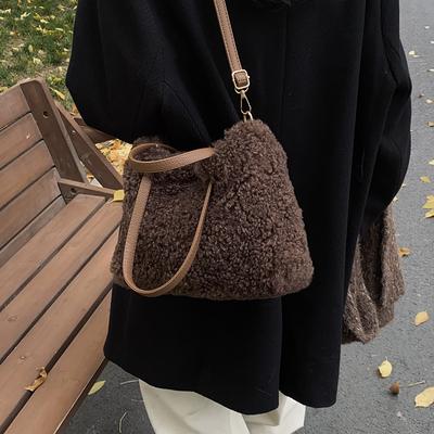 Winter Fashion Portable Plush Bag Women's Bag 2025 New Winter Plush Bag Simple Shoulder Messenger Small Square Bag