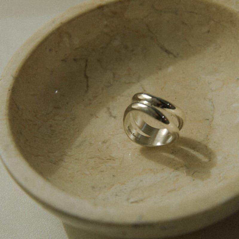 Retro finger Two wave_SR235